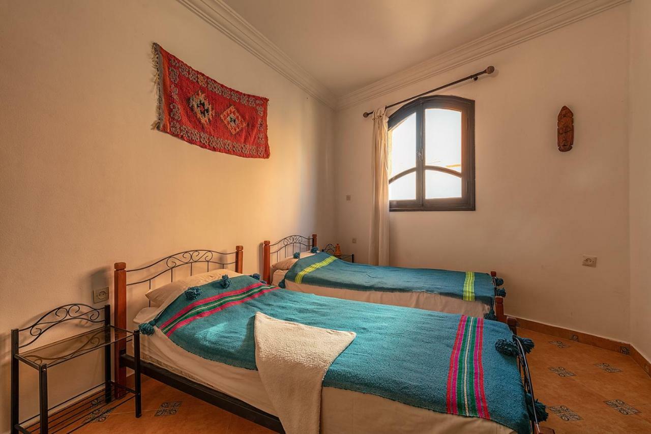 Salt House Morocco - Surf & Yoga Camp Bed & Breakfast Tamraght Bagian luar foto